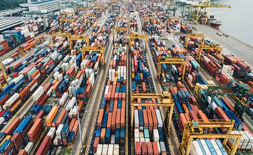 Einkäufer-und-Supply-Chainz-Manager-stehen-vor-der-großen-Herausforderung